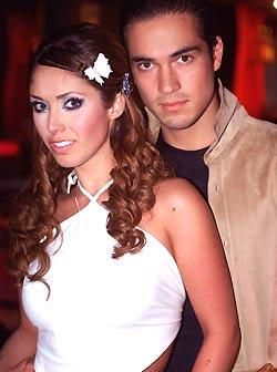 Ce iti place la Anahi? - oops....srry pt poza ..... trebuia sa fie cu - Anahi