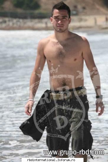Galerie foto-Alfonso Herrera - Poze cu Poncho..... :) - Alfonso Herrera