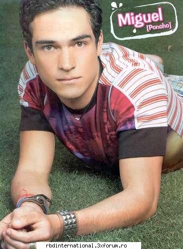 Galerie foto-Alfonso Herrera - un dragutzz sh el ...;) - Alfonso Herrera