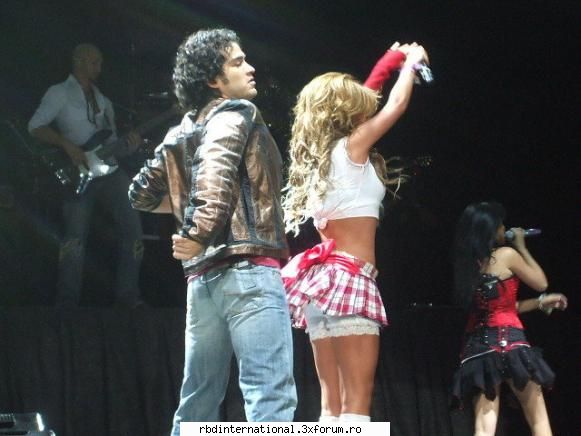 Galerie foto-Maite Perroni - may,annie si poncho - Maite Perroni