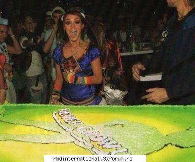 Poze de la ziua ei - Anahi4ever - Anahi