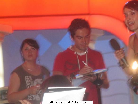 RBD in Romania-poze - Poncho.....da autograf - RBD in Romania2007