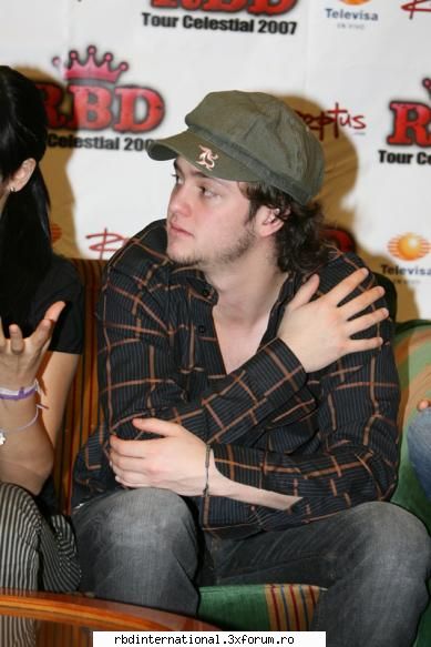 Tinuta zilei - Anahi4ever - Christopher Uckermann