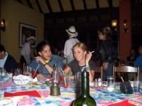 membrii trupei fumeaza....totzi!!!!! - a 11a este cuuuuuuu anahi!!!!!!!!!!!!!!! - RBD