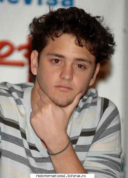 place uckermann? pakt trupa vocea lui este chiar asa apreciata ....dar canta superb mai ales este