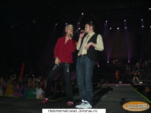 concert panama ucker chris 2-a