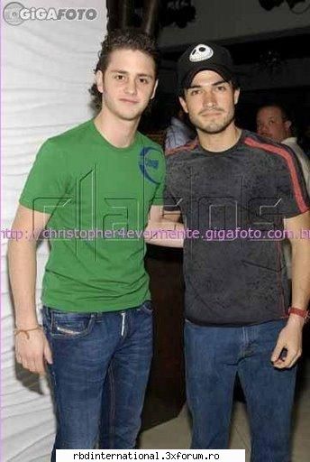chris poncho ucker poza poncho uker