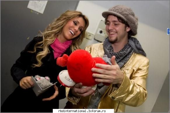 anahi any ucker sunt tari!! dul prea mai imi place &nbsp; &nbsp; &nbsp;